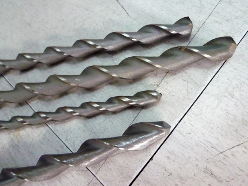 拋物線槽型深孔鉆頭和槍鉆哪個好？